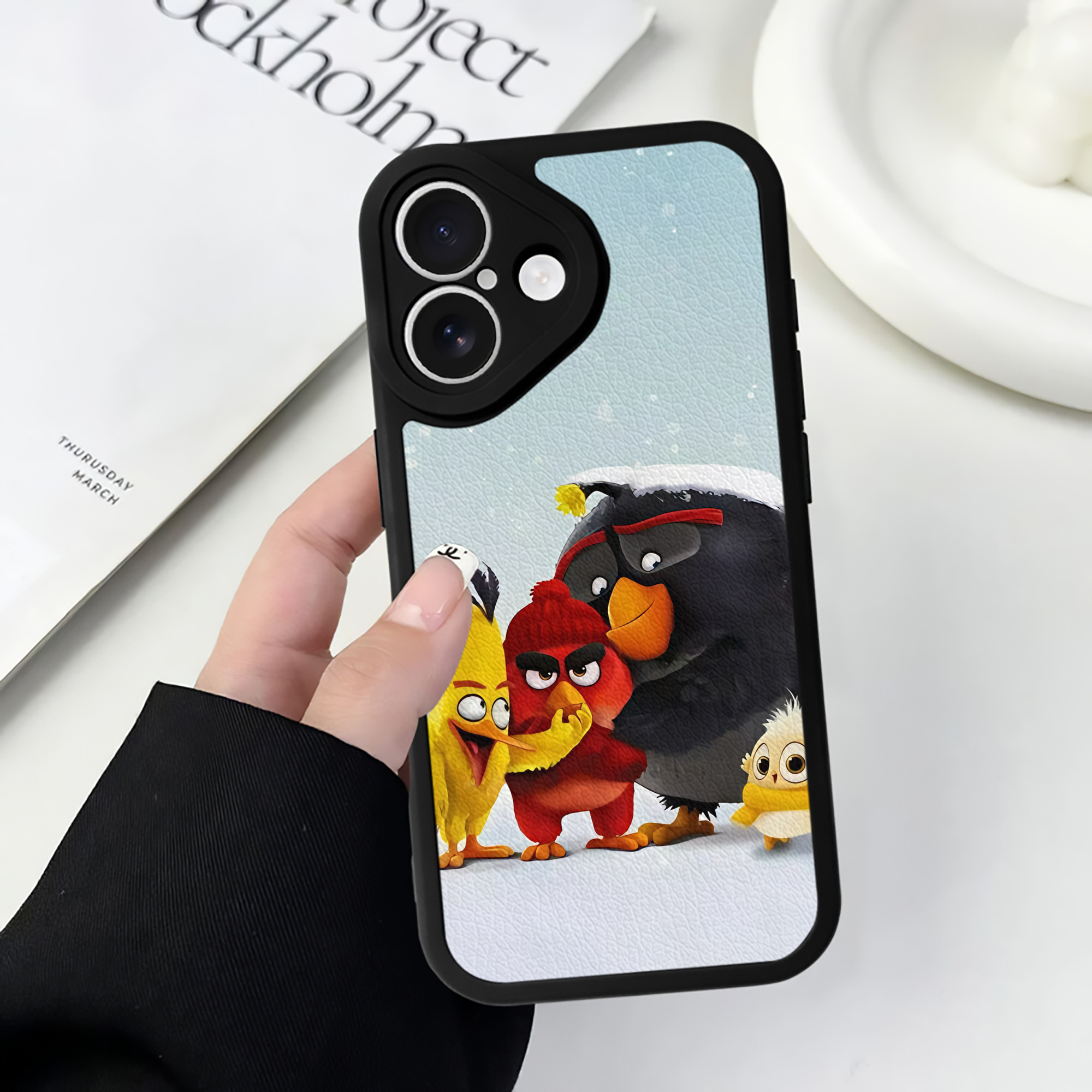 （画像用） Angry Birds アングリーバード 【iPhone 16シリーズ対応】シリコンスマホケース（レザー調） 材質：シリコン